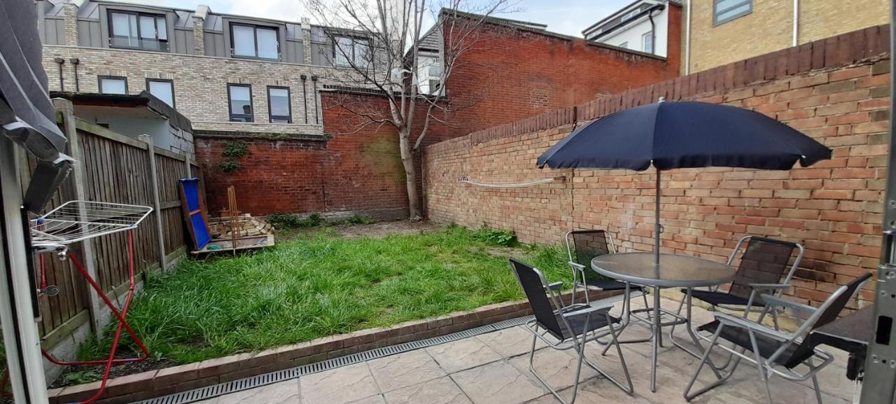 Fenia Apartment Londra Exterior foto